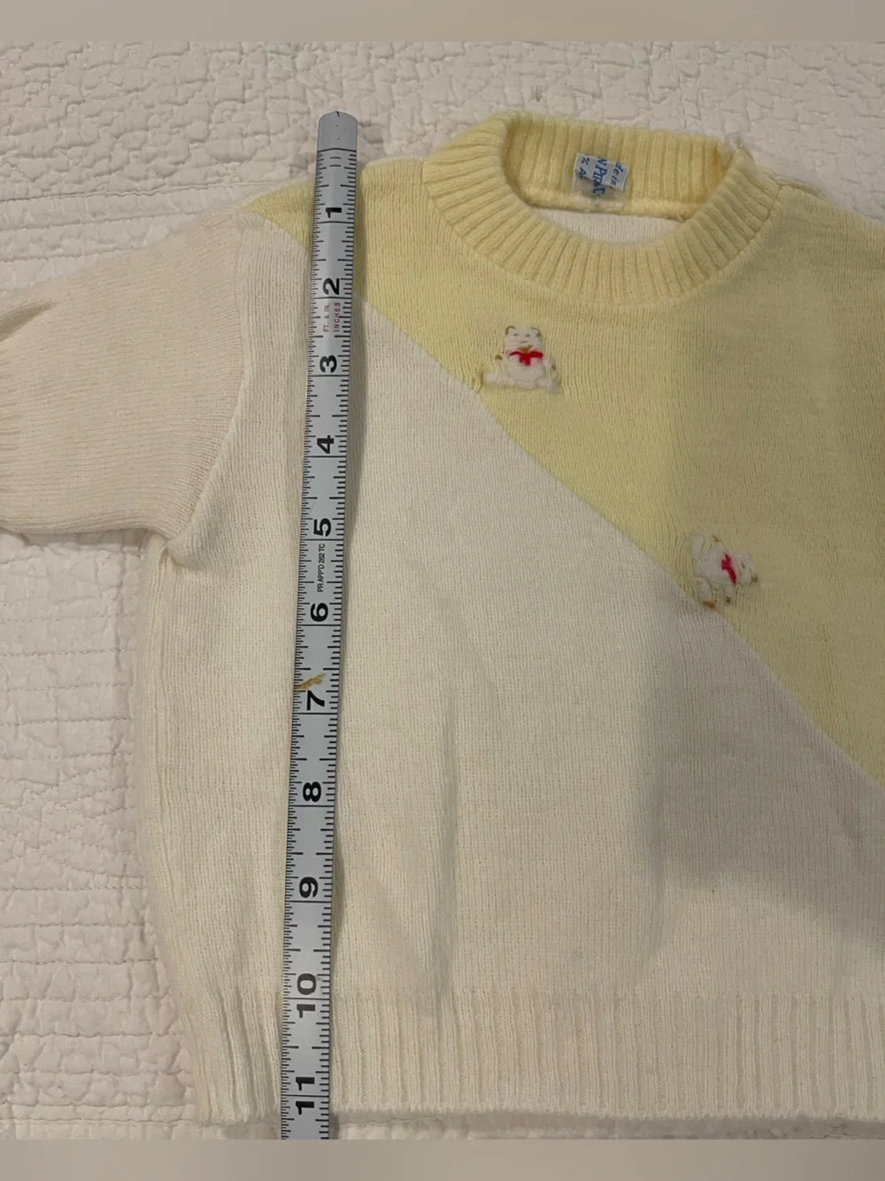Vintage Carson Pirie Scott & England White Yellow Baby Sweater Bears Embroidery
